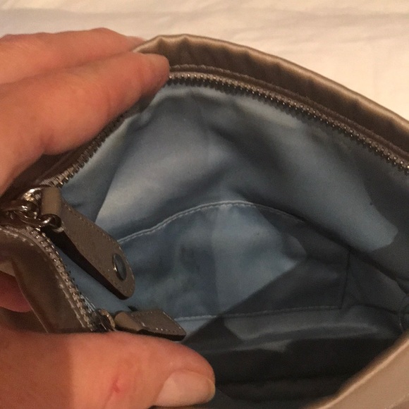 ❤️❤️Coach stain evening bag with  silver hardware - Picture 8 of 8